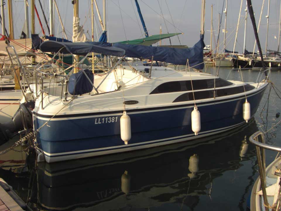 MacGregor 26 "Lady Xenia" For Sale | Latchi Nautical Club